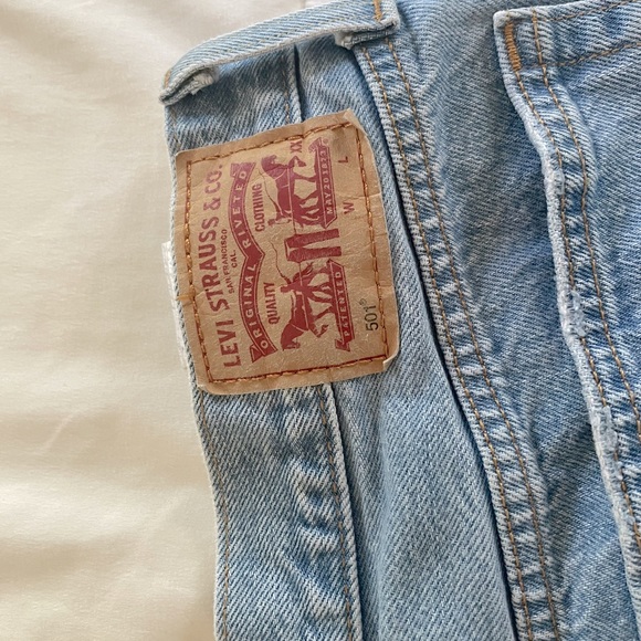 Levi’s 501 Capris W32 - Picture 2 of 8